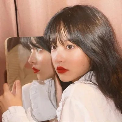 辣妞征集海报