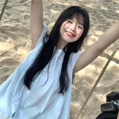 美德加·艾维斯海报
